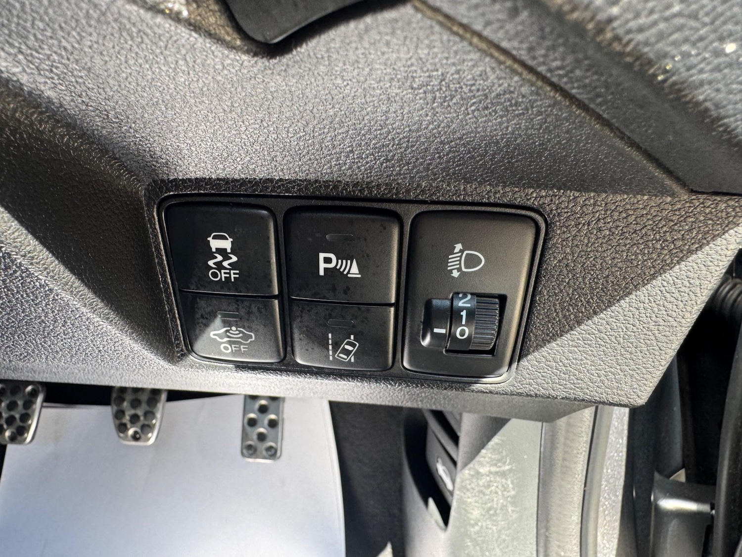 Vehicle 27