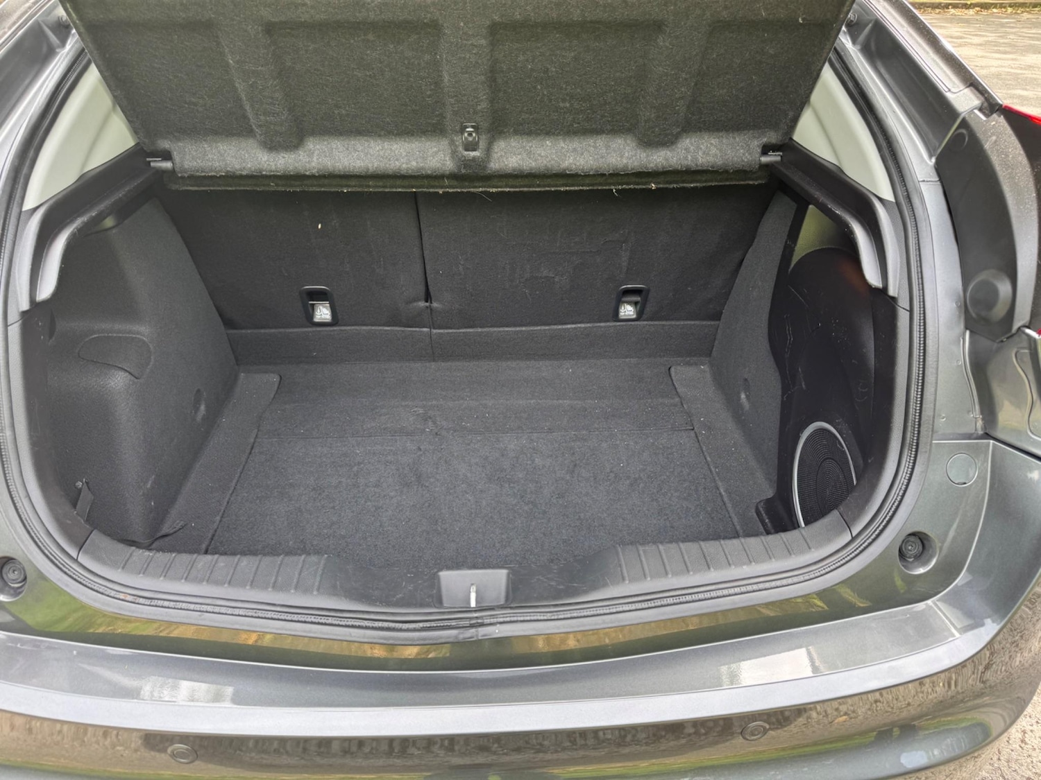 Vehicle 33