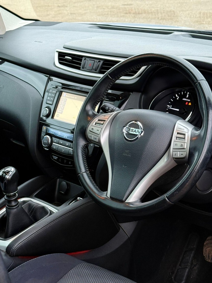 Used Nissan Qashqai 2015 for sale - 77687633: Photo 12