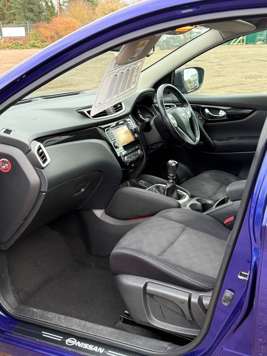 Used Nissan Qashqai 2015 for sale - 77687633: Photo 13