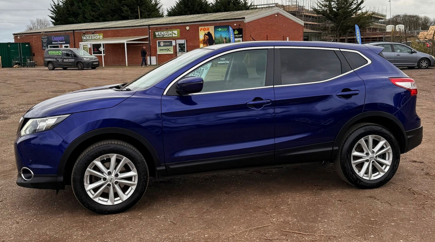 Used Nissan Qashqai 2015 for sale - 77687633: Photo 4