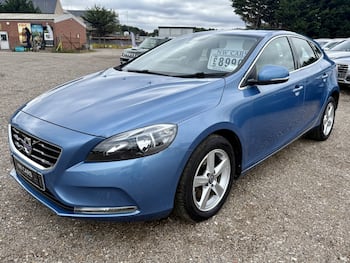 Used Volvo V40 2016 for sale - 79687384: Photo