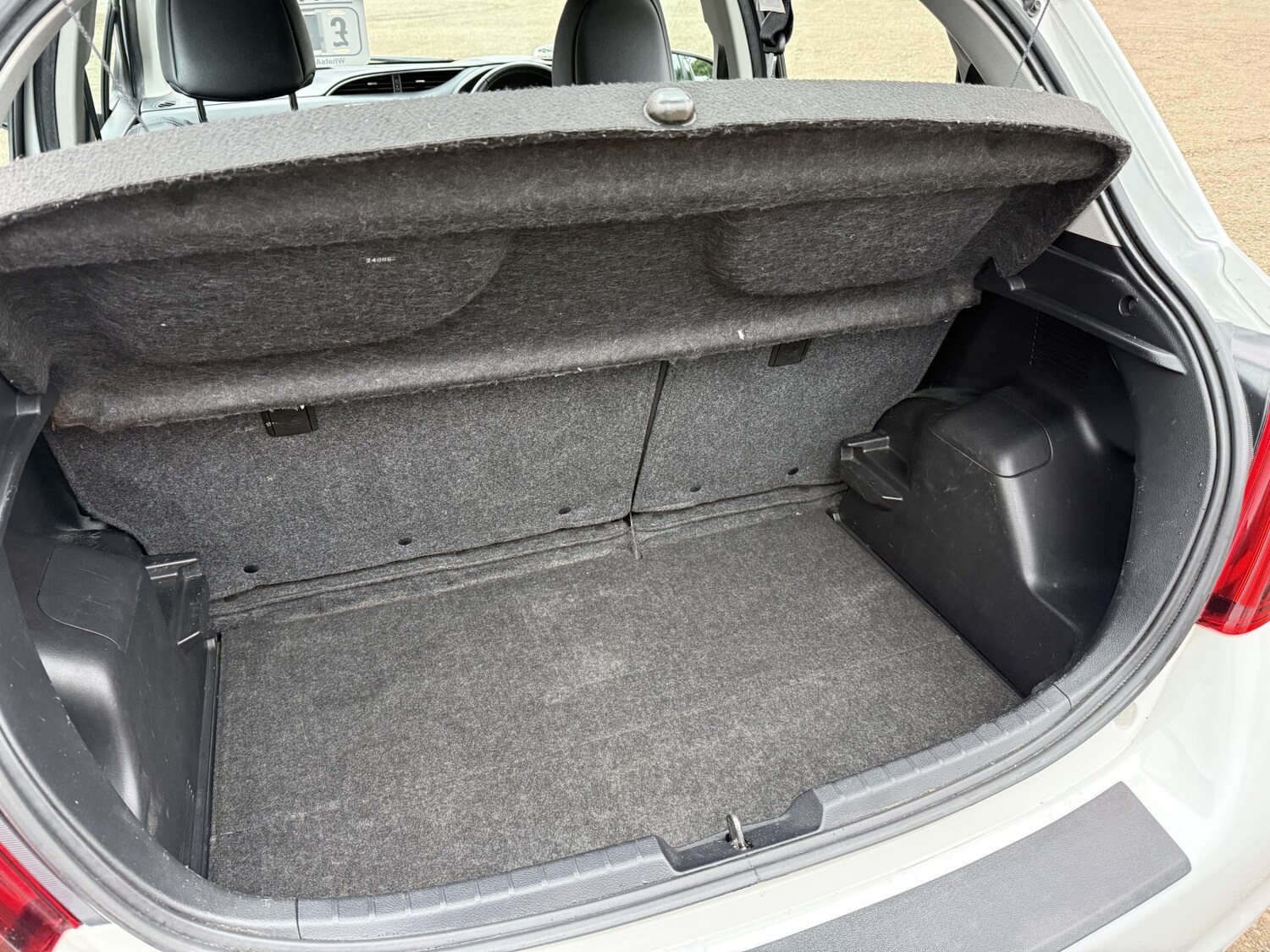 Used Toyota Yaris 2015 for sale - 77851269: Photo 13