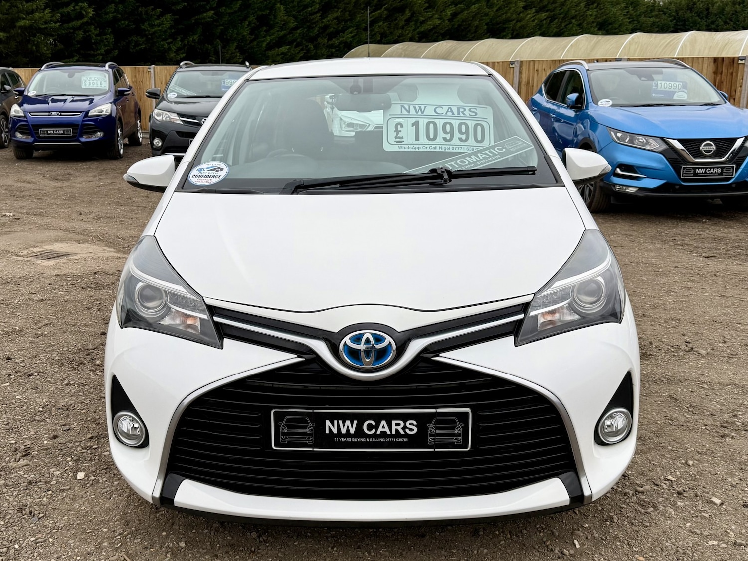 Used Toyota Yaris 2015 for sale - 77851269: Photo 2
