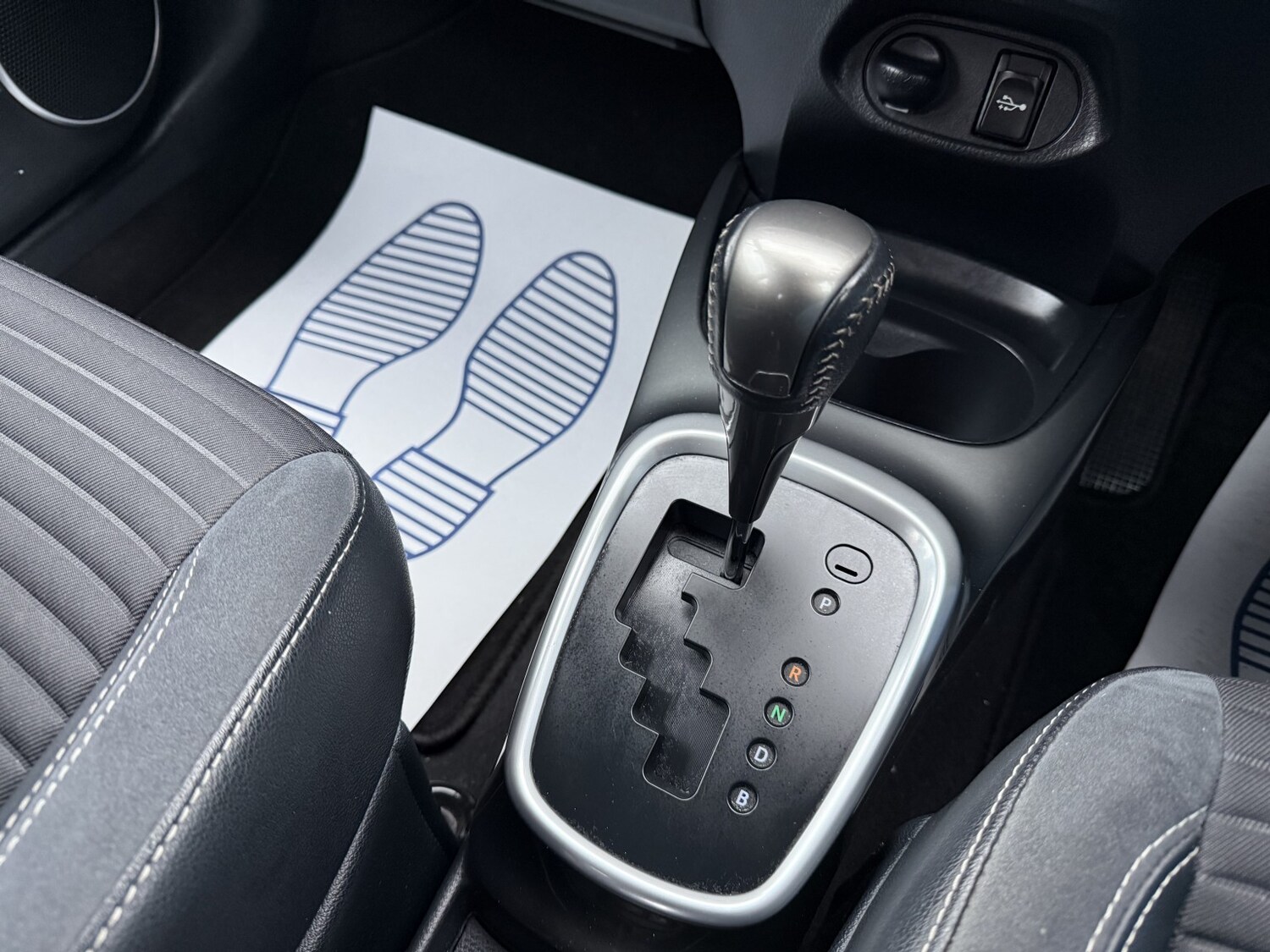 Used Toyota Yaris 2015 for sale - 77851269: Photo 24