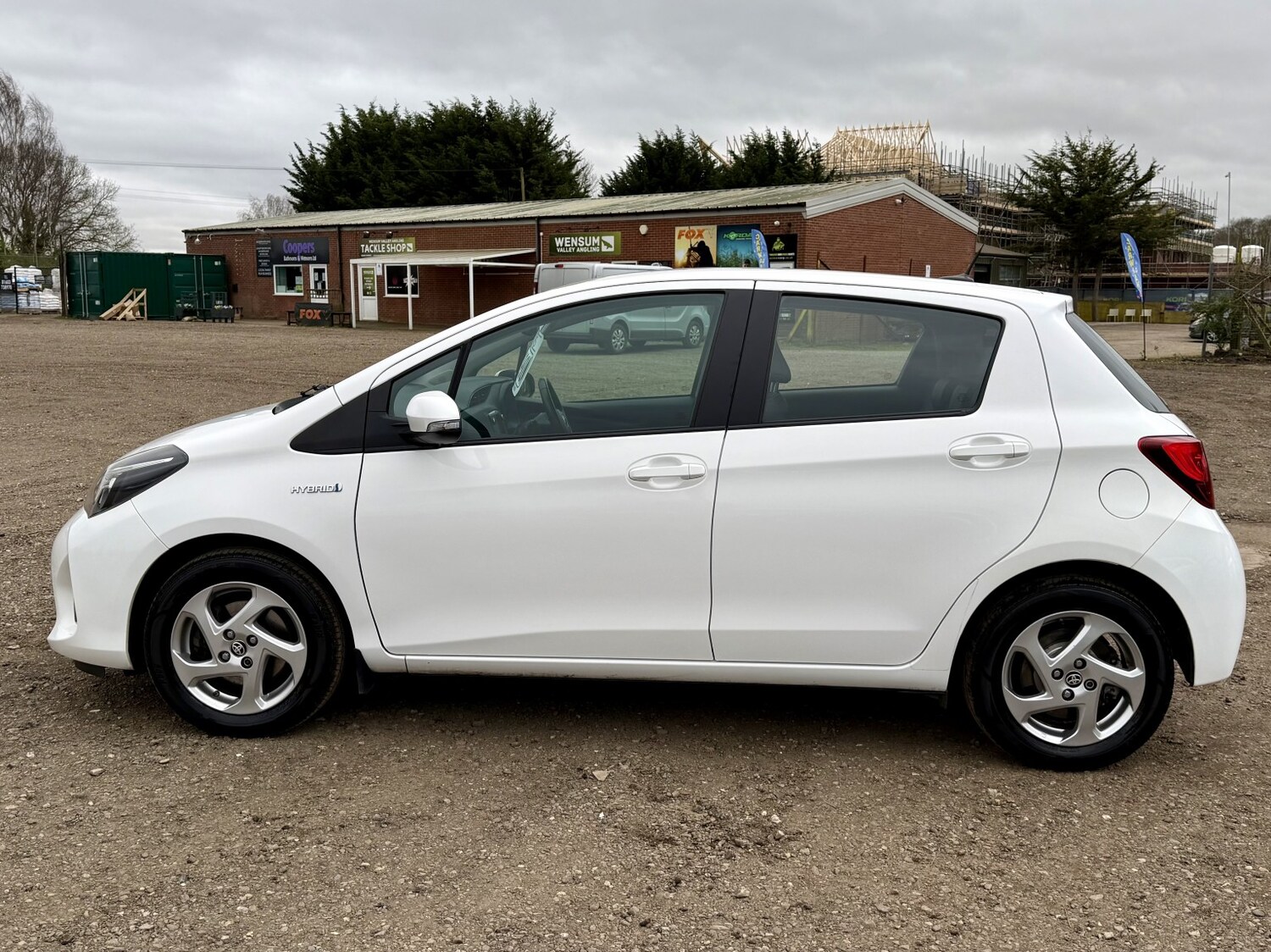 Used Toyota Yaris 2015 for sale - 77851269: Photo 4
