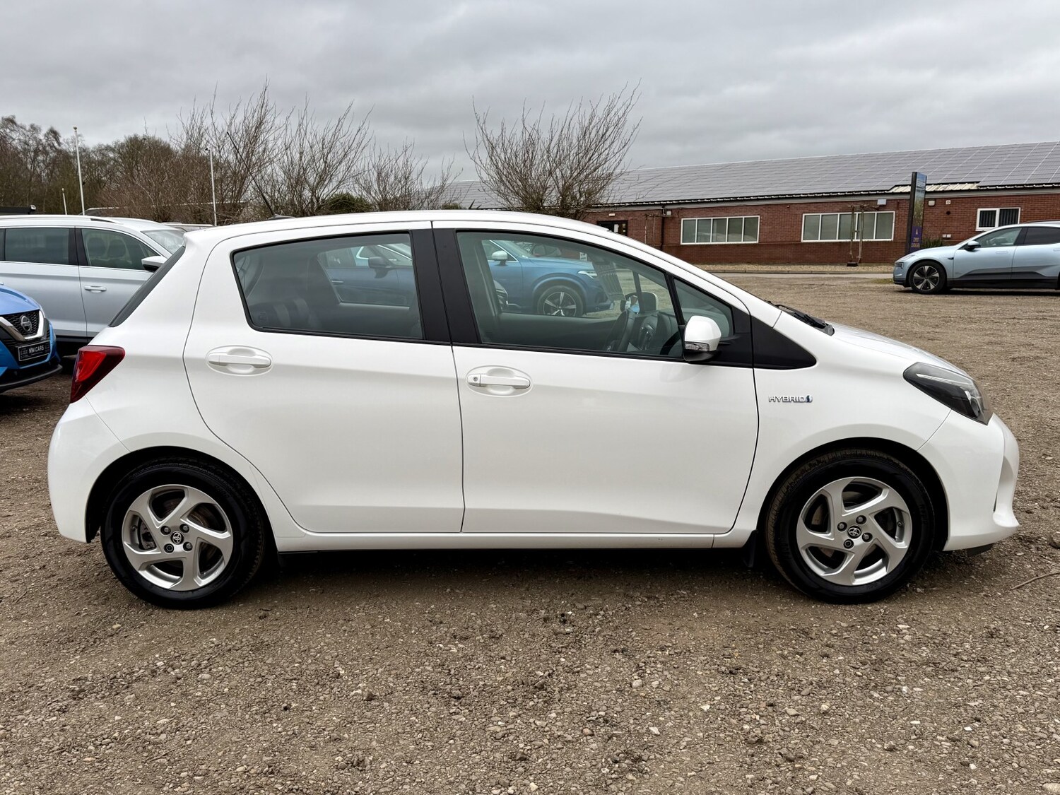 Used Toyota Yaris 2015 for sale - 77851269: Photo 8