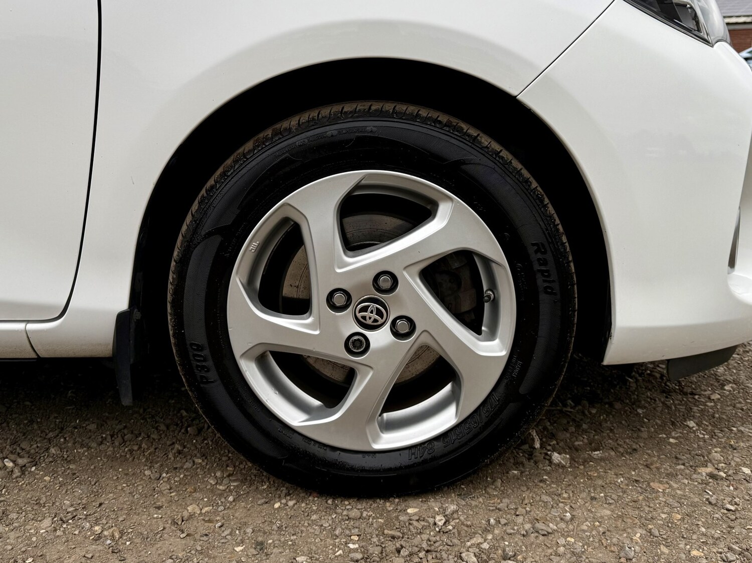 Used Toyota Yaris 2015 for sale - 77851269: Photo 9