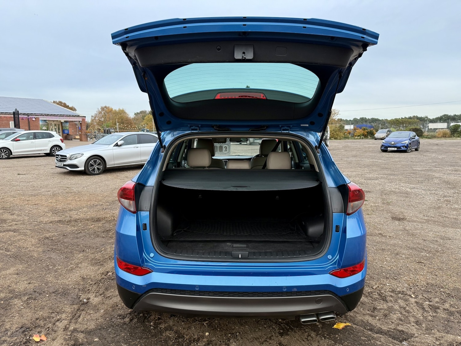 Used Hyundai TUCSON 2016 for sale - 76531200: Photo 11