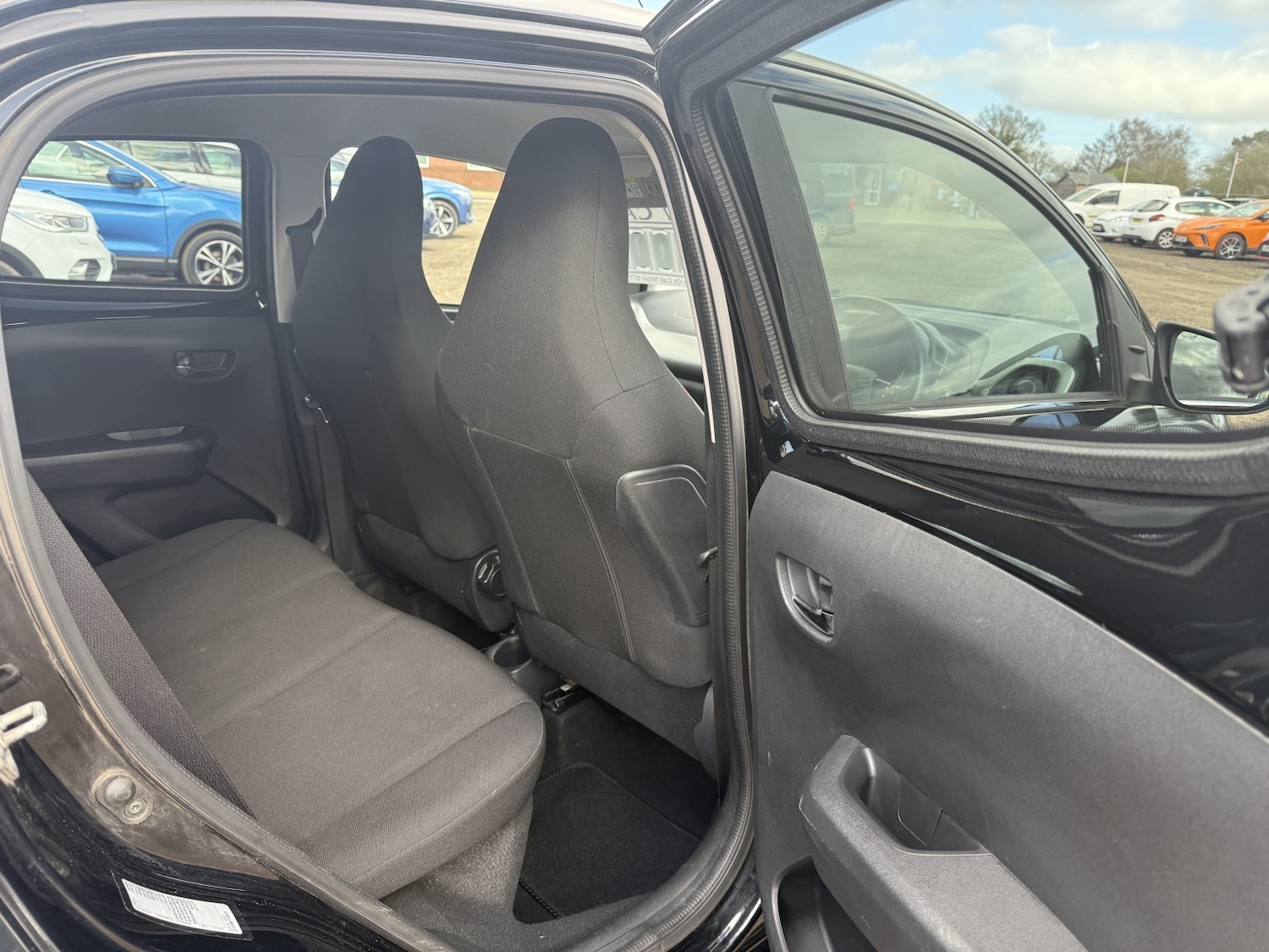 Used Peugeot 108 2015 for sale - 77836811: Photo 13