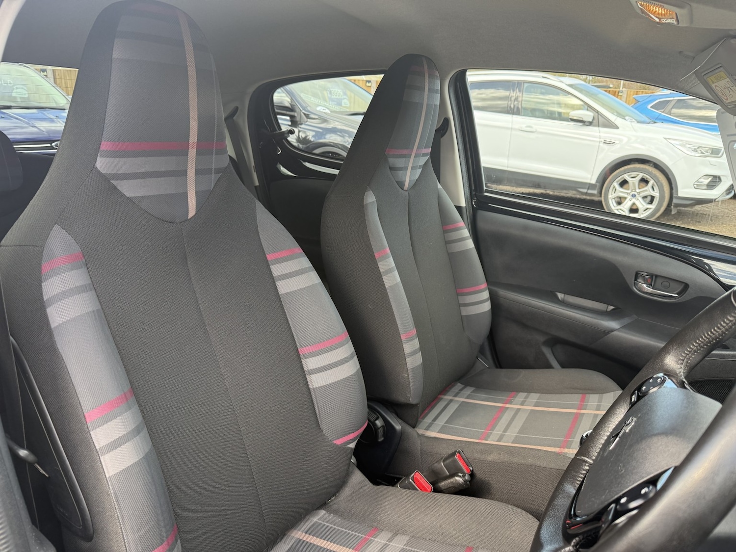 Used Peugeot 108 2015 for sale - 77836811: Photo 16