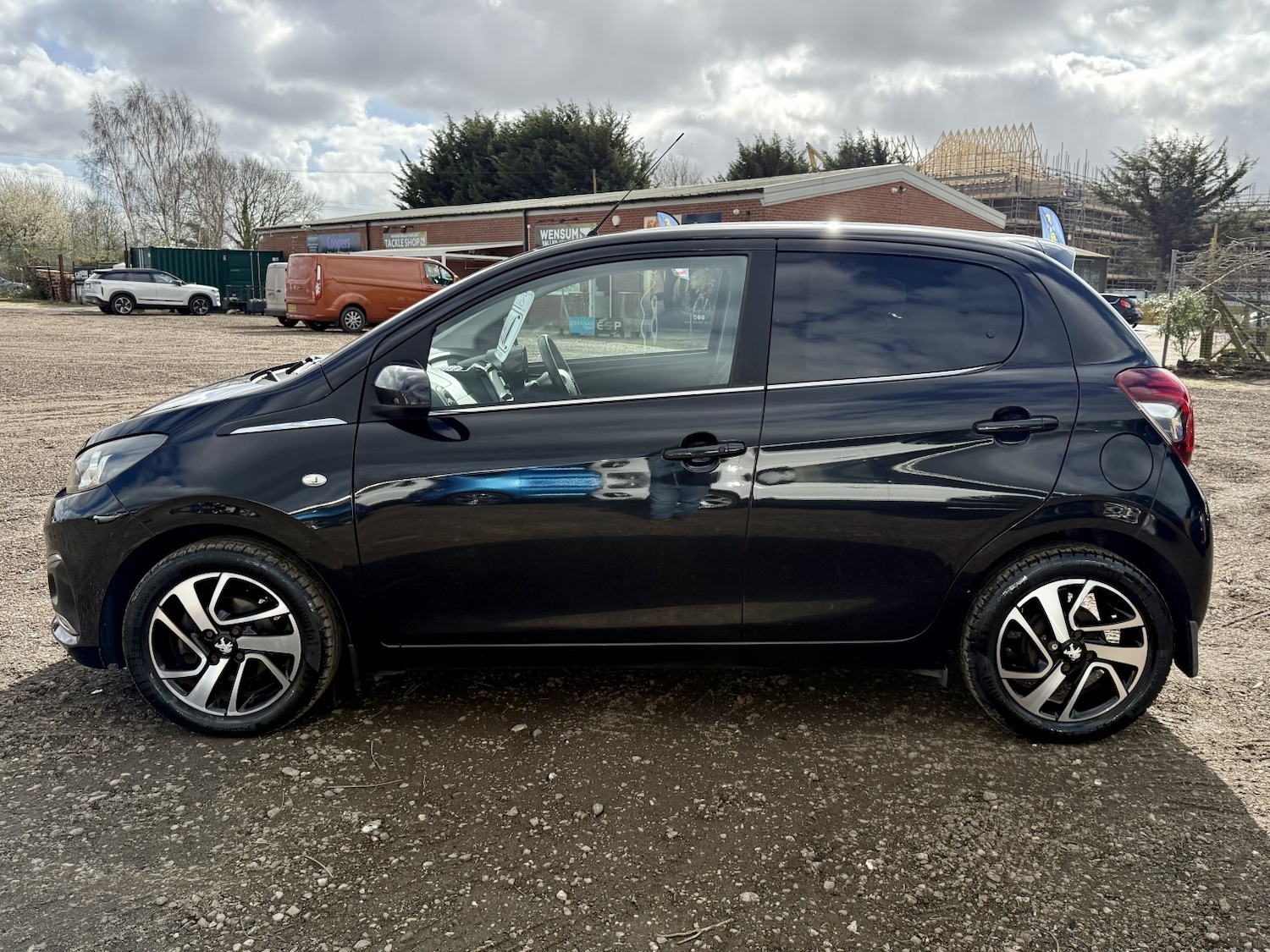 Used Peugeot 108 2015 for sale - 77836811: Photo 4