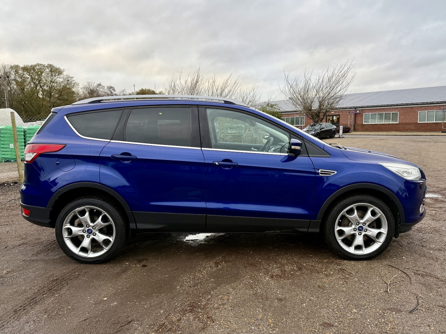 Used Ford Kuga 2014 for sale - 76725581: Photo 2