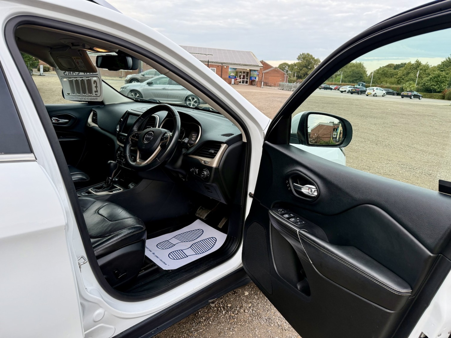 Used Jeep Cherokee 2014 for sale - 76156715: Photo 15
