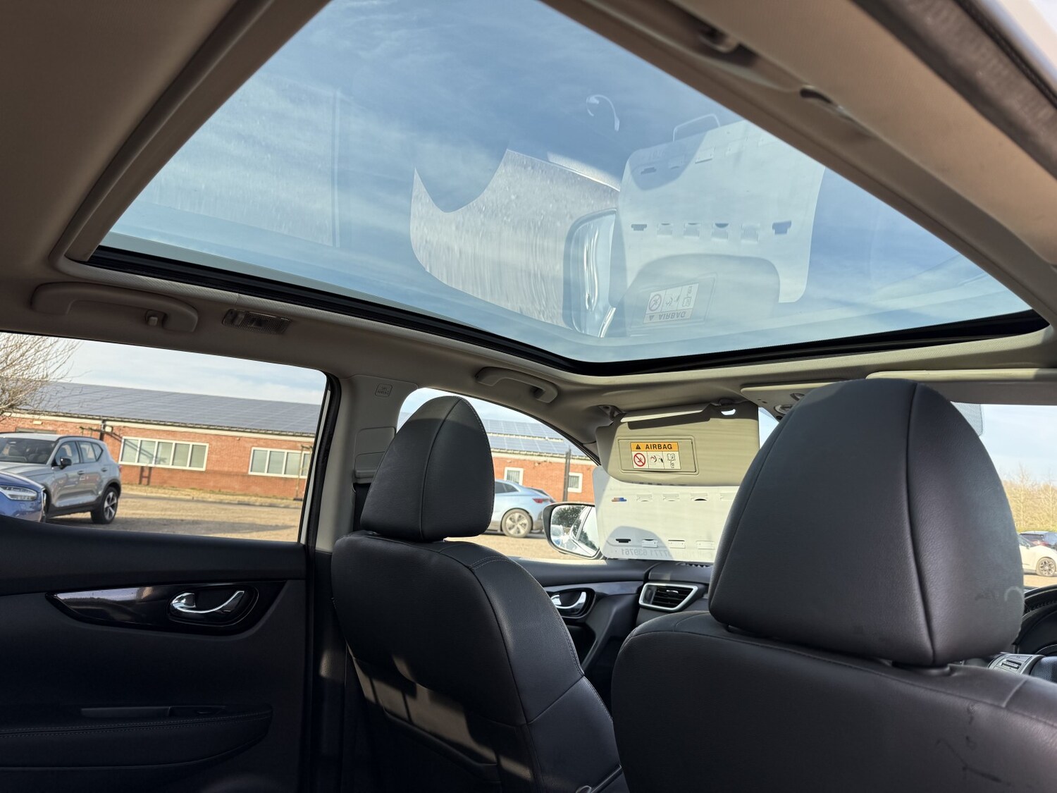 Used Nissan Qashqai 2015 for sale - 77962001: Photo 15