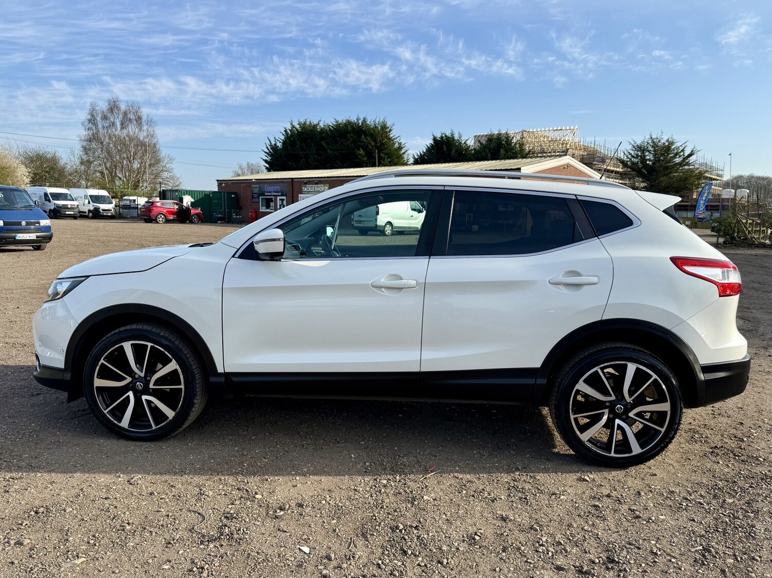 Used Nissan Qashqai 2015 for sale - 77962001: Photo 4