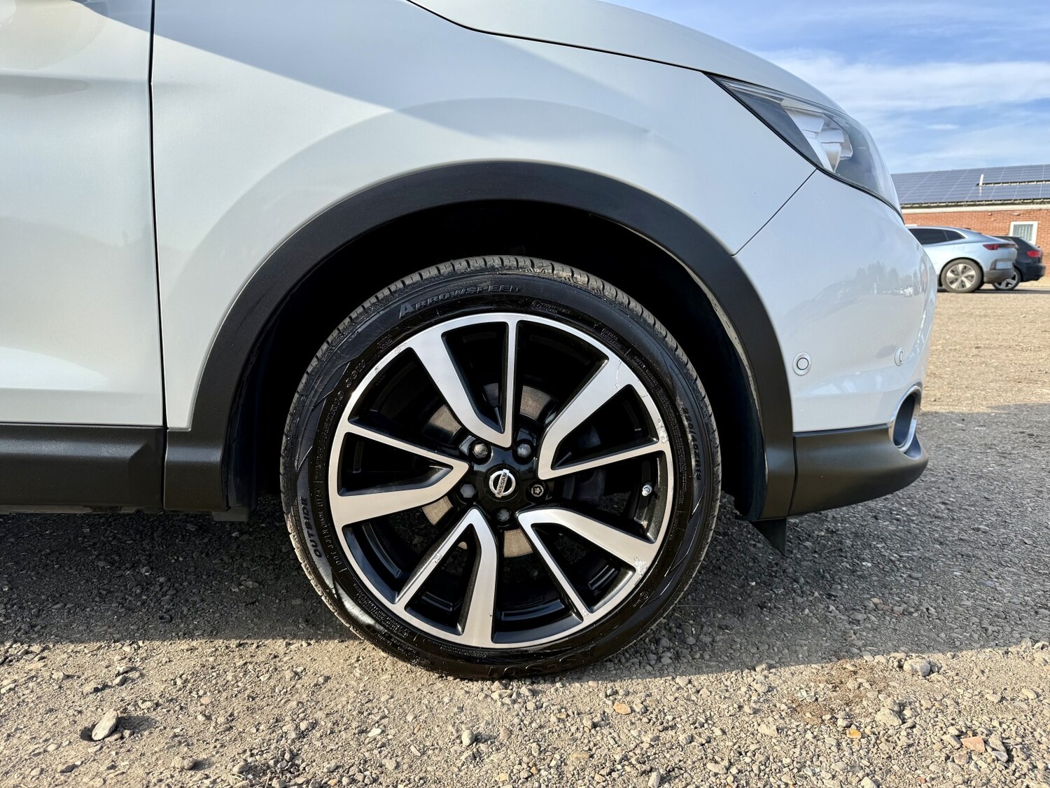 Used Nissan Qashqai 2015 for sale - 77962001: Photo 9