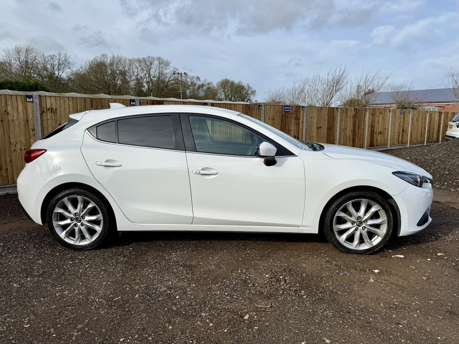 Used Mazda Mazda3 2015 for sale - 77632419: Photo 8