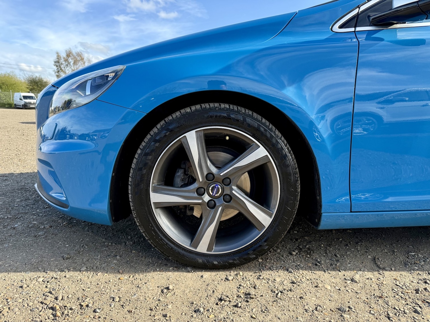 Used Volvo V40 2015 for sale - 78134969: Photo 10