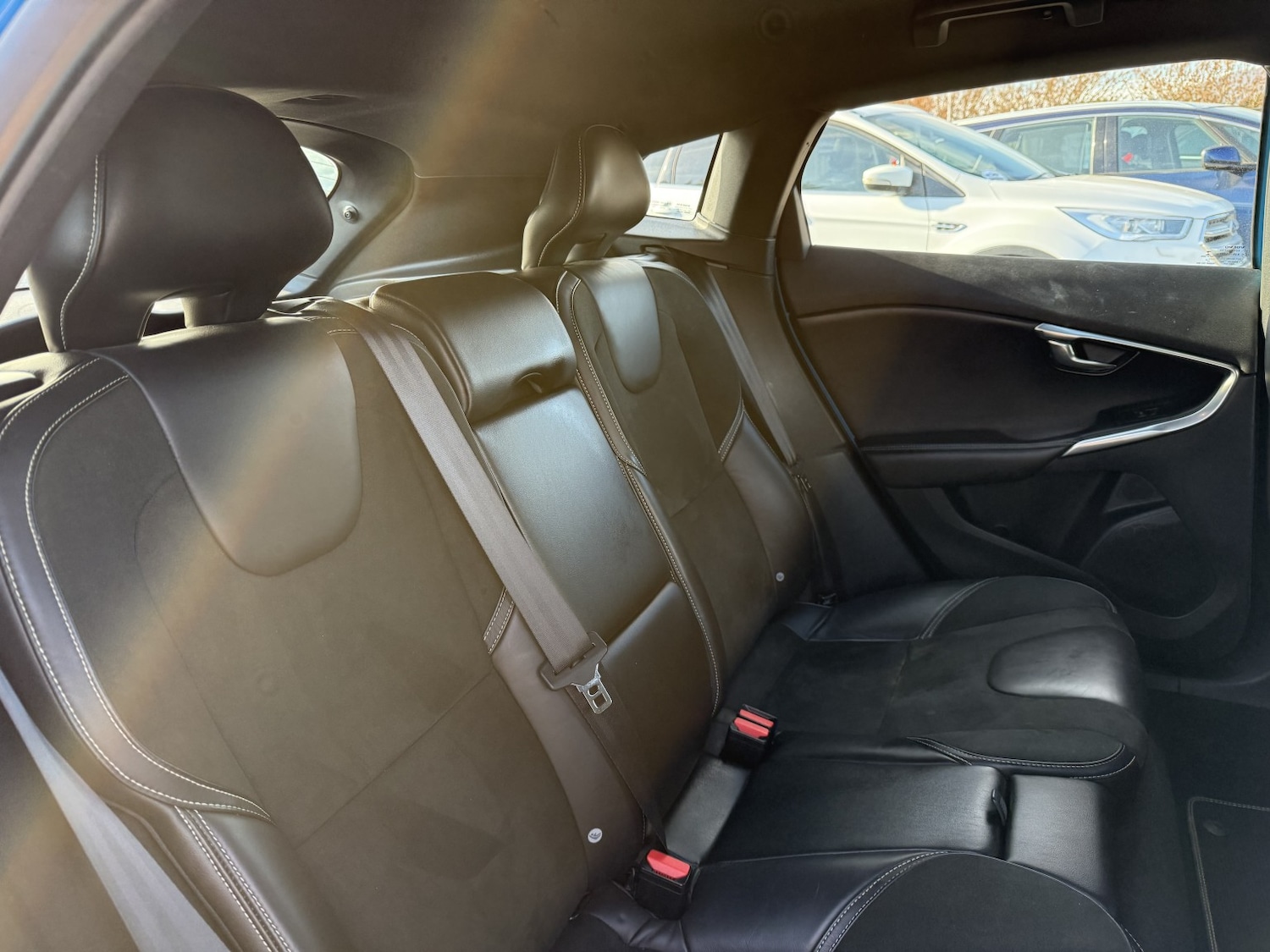 Used Volvo V40 2015 for sale - 78134969: Photo 14