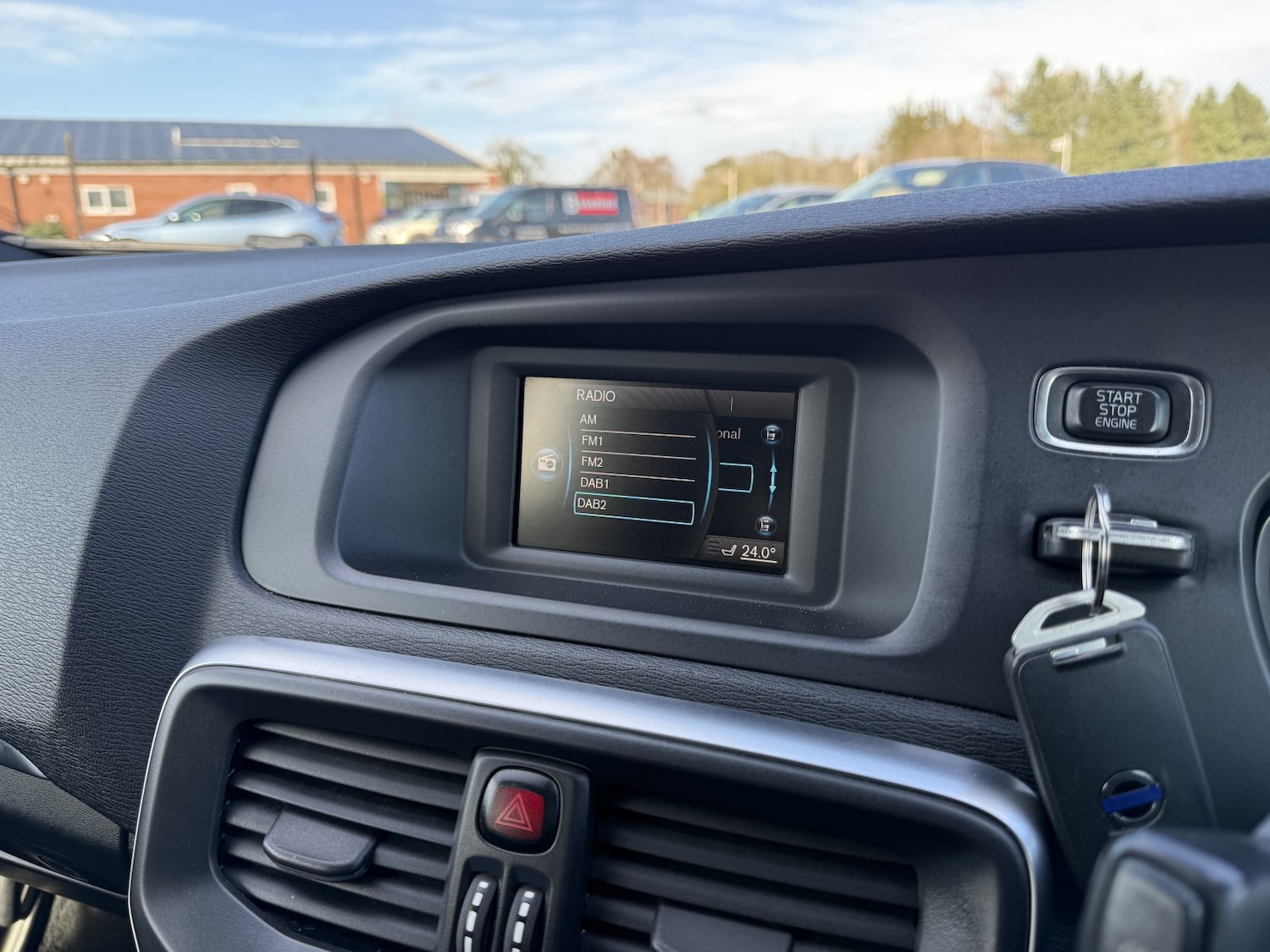 Used Volvo V40 2015 for sale - 78134969: Photo 19