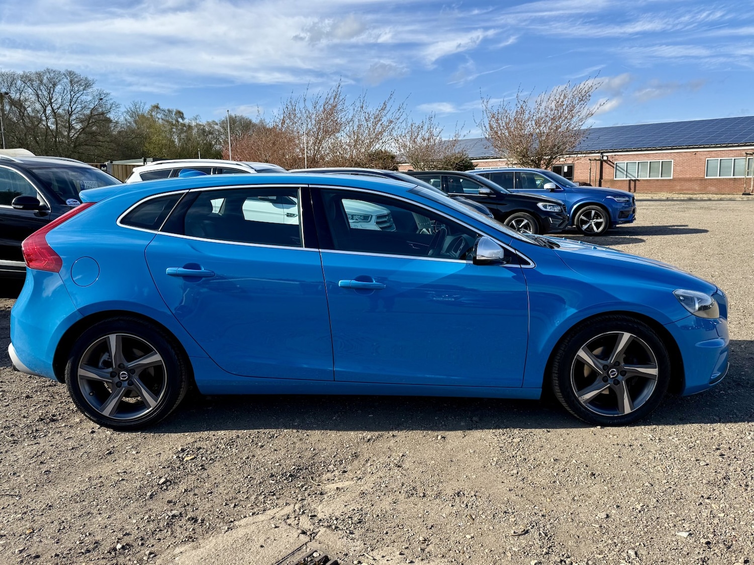 Used Volvo V40 2015 for sale - 78134969: Photo 8