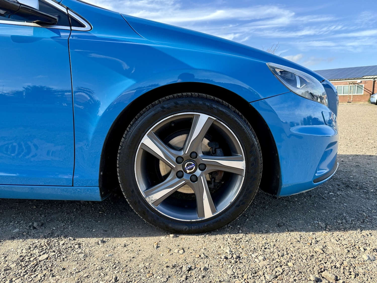 Used Volvo V40 2015 for sale - 78134969: Photo 9