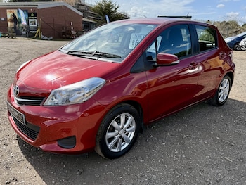 Used Toyota Yaris 2013 for sale - 78289648: Photo
