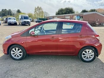 Used Toyota Yaris 2013 for sale - 78289648: Photo