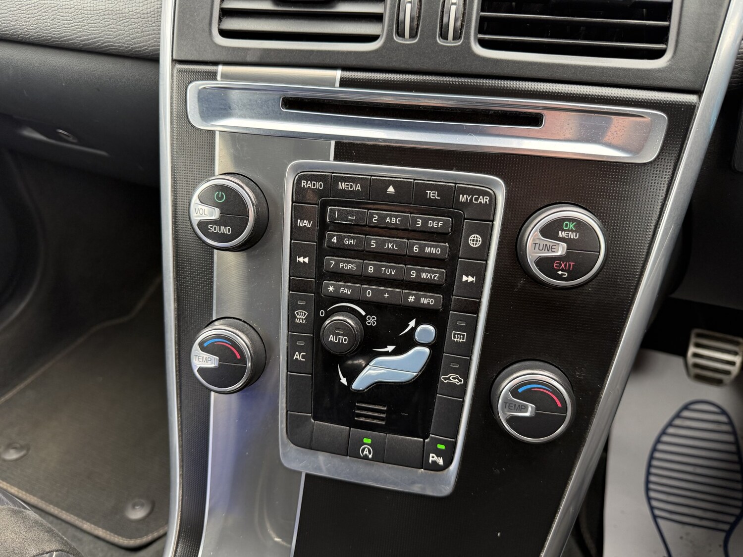 Used Volvo XC60 2015 for sale - 78045485: Photo 22