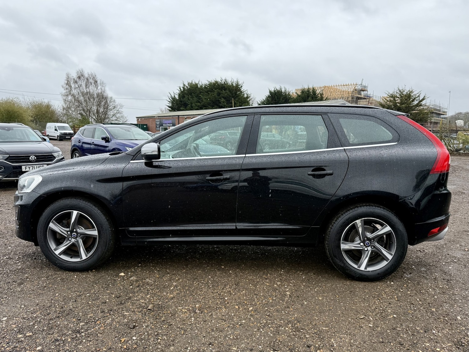 Used Volvo XC60 2015 for sale - 78045485: Photo 4