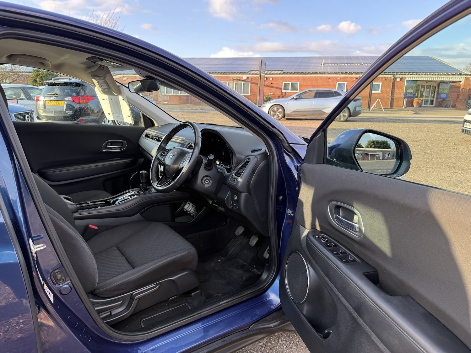 Used Honda HR-V 2015 for sale - 78060530: Photo 15