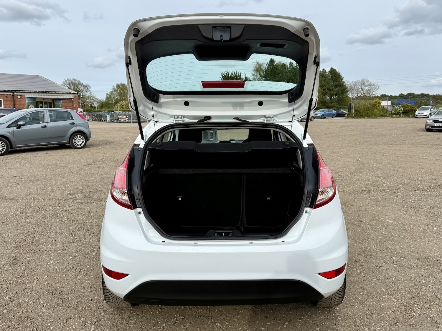 Used Ford Fiesta 2014 for sale - 78201970: Photo 11