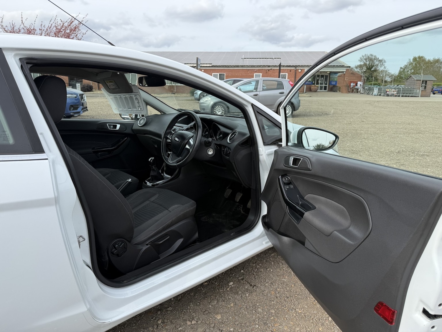 Used Ford Fiesta 2014 for sale - 78201970: Photo 15