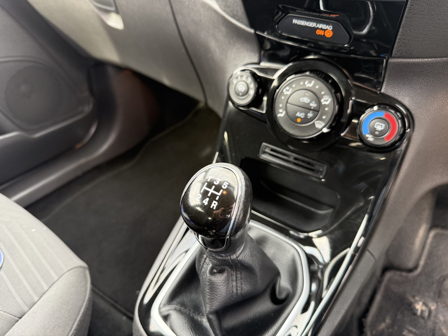 Used Ford Fiesta 2014 for sale - 78201970: Photo 21