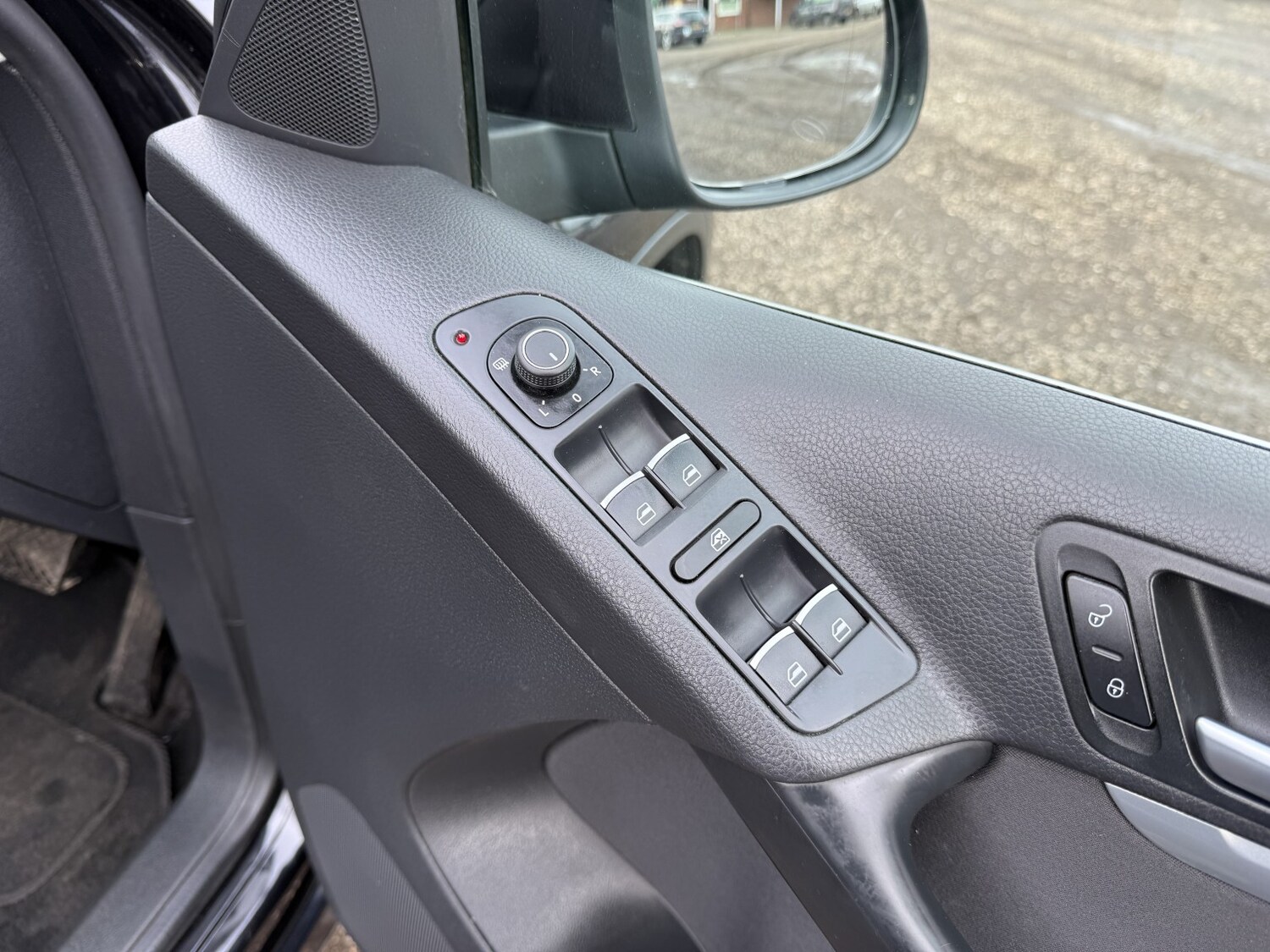 Used Volkswagen Tiguan 2015 for sale - 77881152: Photo 18