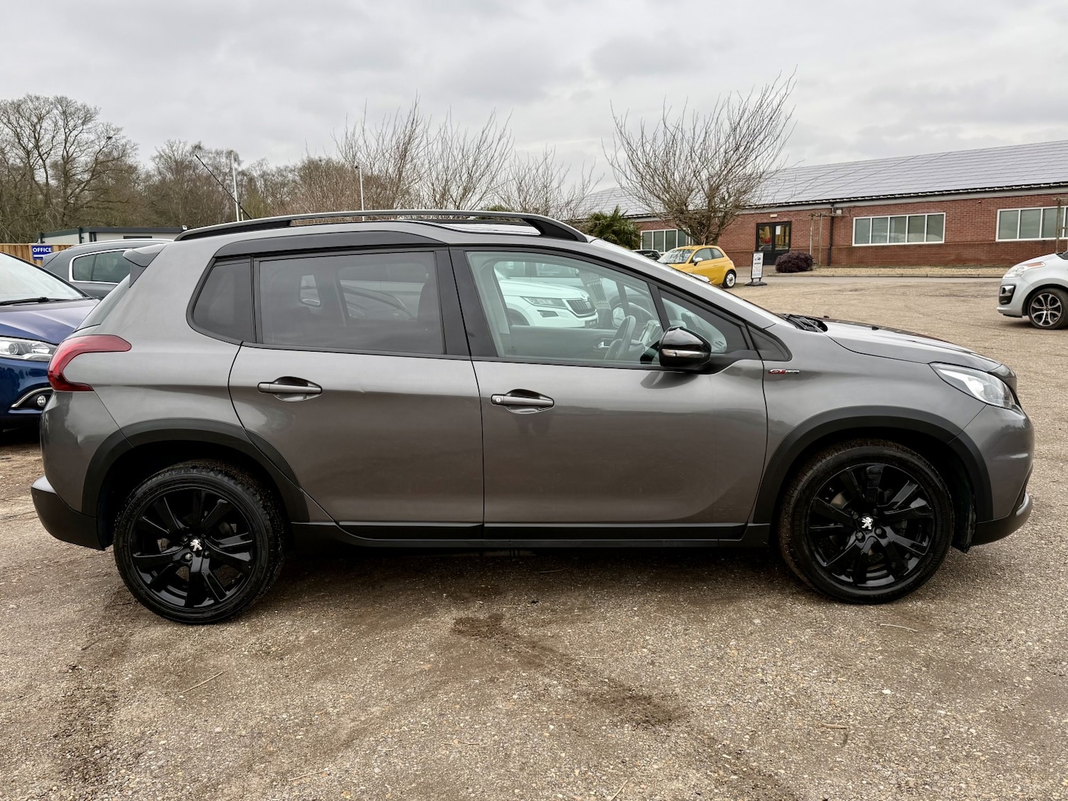 Used Peugeot 2008 2017 for sale - 77595351: Photo 7