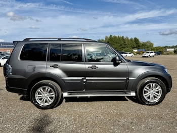 Used Mitsubishi Shogun 2017 for sale - 75856262: Photo