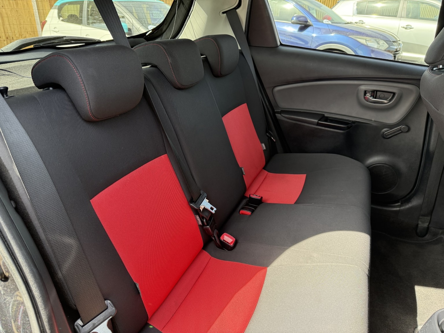 Used Toyota Yaris 2015 for sale - 78201962: Photo 14