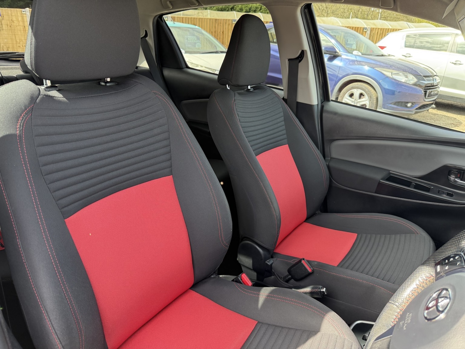 Used Toyota Yaris 2015 for sale - 78201962: Photo 16