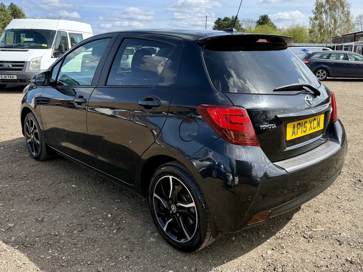 Used Toyota Yaris 2015 for sale - 78201962: Photo 5