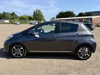 Used Toyota Yaris 2013 for sale - 78674137: Photo