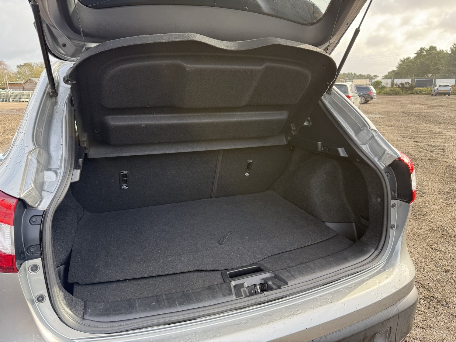 Used Nissan Qashqai 2017 for sale - 77836882: Photo 12