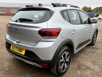 Used Dacia Sandero Stepway 2022 for sale - 76305468: Photo 3