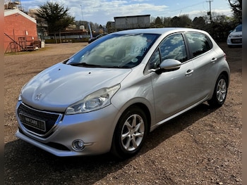 Used Peugeot 208 2012 for sale - 78077891: Photo