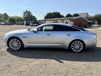 Used Jaguar XJ 2014 for sale - 79176782: Photo
