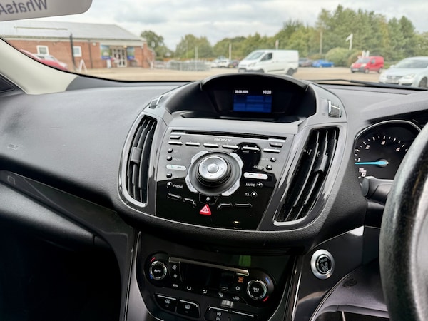 Used Ford Kuga 2015 for sale - 76088675: Photo 18