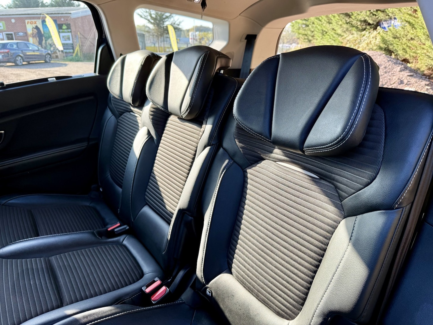 Used Renault Grand Scenic 2017 for sale - 76281402: Photo 15