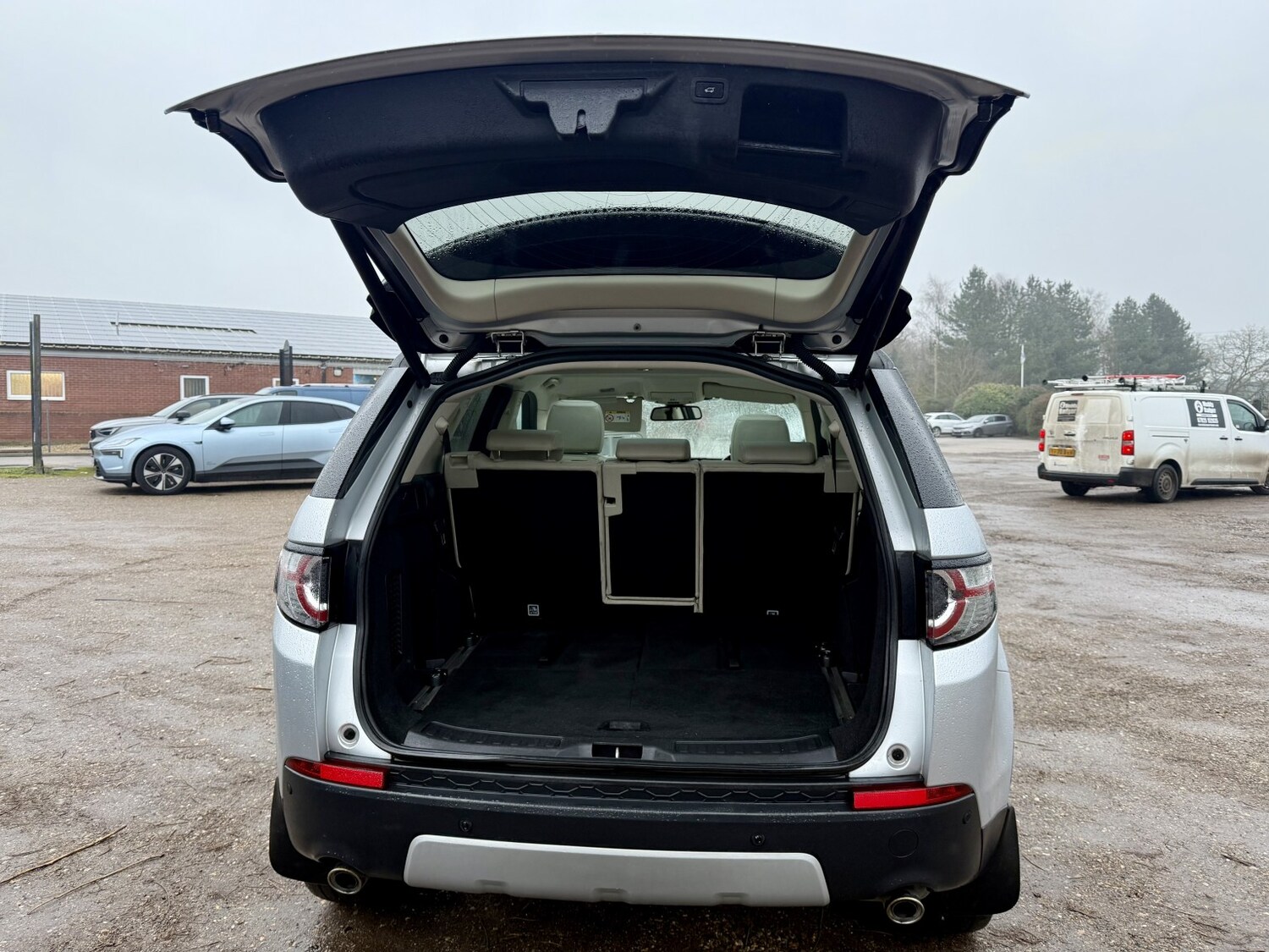 Used Land Rover Discovery Sport 2015 for sale - 77453429: Photo 11