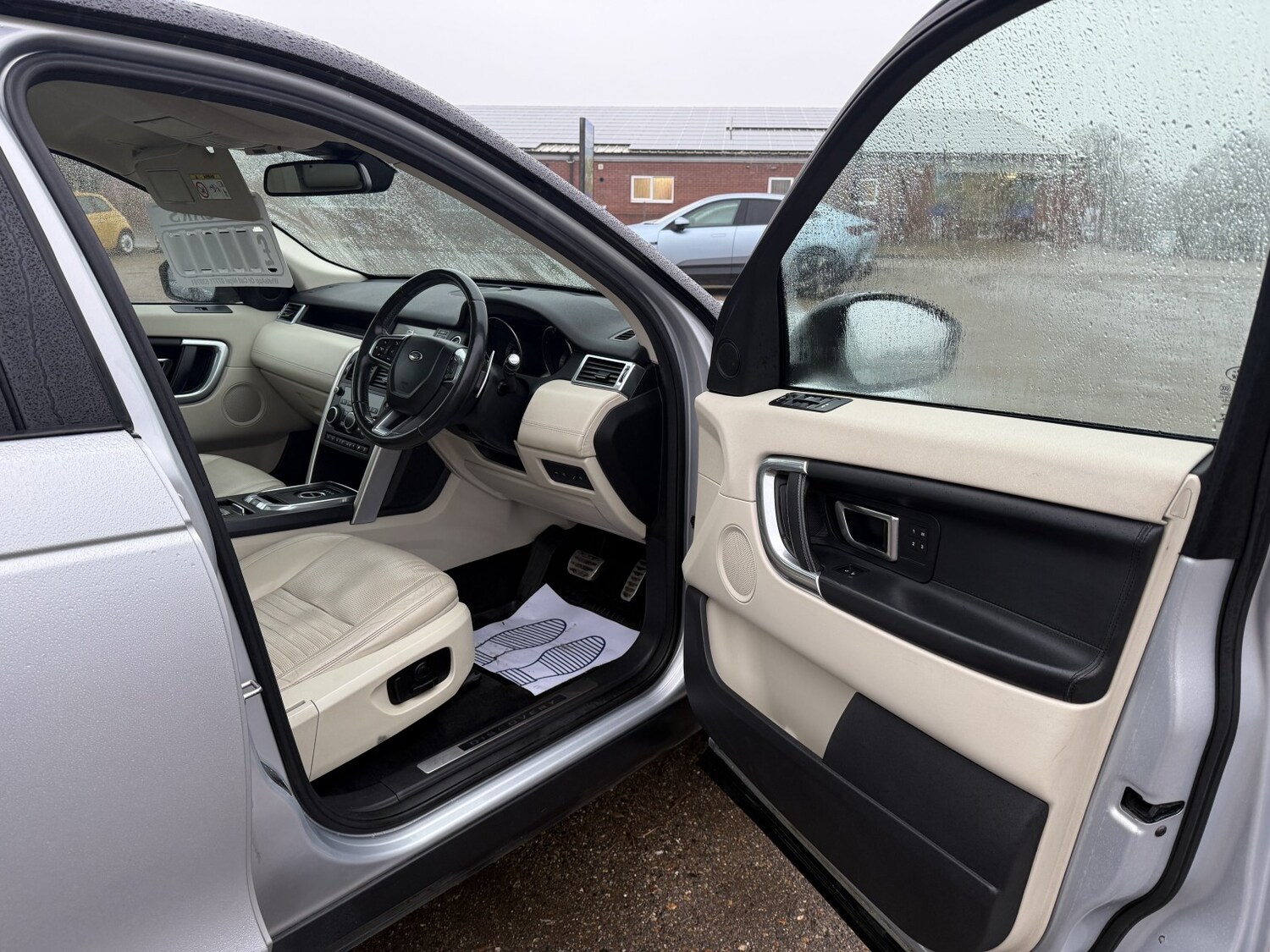 Used Land Rover Discovery Sport 2015 for sale - 77453429: Photo 16